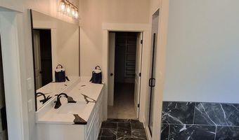 6708 N Detonti Rd, Bauxite, AR 72011