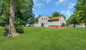 4 Michele Dr, Middletown, NJ 07748
