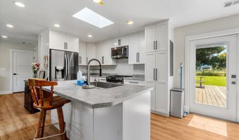 1750 27th St, Arcata, CA 95521