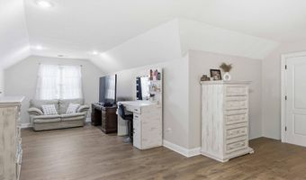 704 Shasta Dr, Albertville, AL 35950