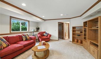 15913 Garrett Dr, Apple Valley, MN 55124