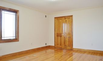 198-200 W 52ND St, Bayonne, NJ 07002