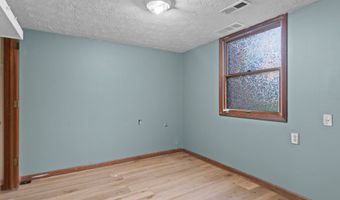 621 Pioneer Dr, Indianapolis, IN 46217