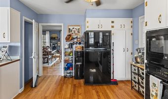 3838 Omega St, Alton, IL 62002