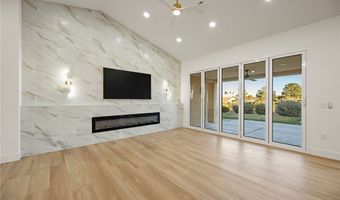 2808 Crown Ridge Dr, Las Vegas, NV 89134