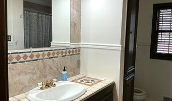 207 Country Club Rd, Batesville, MS 38606