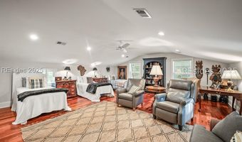 9 Bajala Dr E, Beaufort, SC 29907