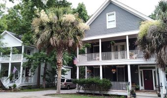 15 Brisbane Dr, Beaufort, SC 29902