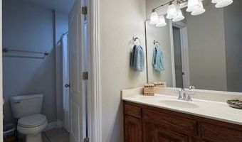 3906 NE Cadbury Ave, Bentonville, AR 72712