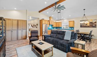875 12TH St, Bandon, OR 97411