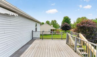56 Ashton Dr, Ashville, OH 43103