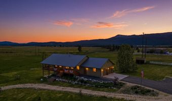 136 Goslin Loop, Cascade, ID 83611