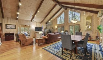 422 Bonny Rigg Hill Rd, Becket, MA 01223