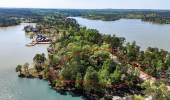 910 Luannes Way, Alexander City, AL 35010