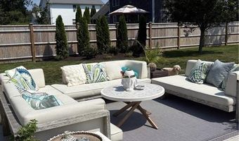 163 Morrison Ave, Middletown, RI 02842