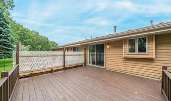 2232 N CLOUDVIEW Dr, Appleton, WI 54914