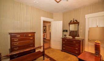 181 Auburn St, Manchester, NH 03103