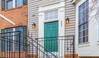 953 HARRISON Cir, Alexandria, VA 22304