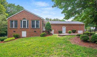 53 Woodlake Cir, Altavista, VA 24517