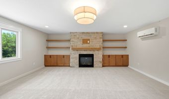 33944 Overton Cir, Adel, IA 50003