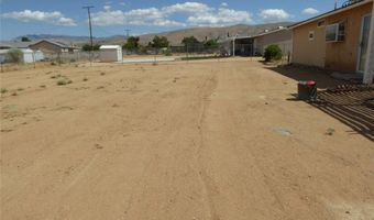 10819 Nambe Rd, Apple Valley, CA 92308