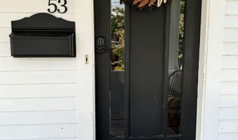 53 Thompson St, Amesbury, MA 01913
