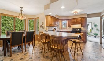 330 W FLORIDA Ave, Appleton, WI 54911