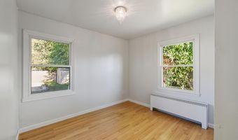 1 Winston Pl, Albany, NY 12205