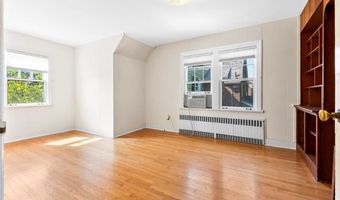 73 Oakwood St, Albany, NY 12208