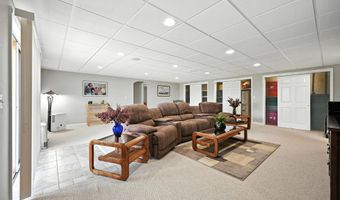 192 Depot Rd, Belgrade, ME 04917