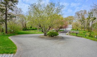 79 Sturgis Ln, Barnstable, MA 02630