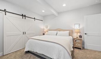 5712 CARMEL Dr, Cheyenne, WY 82009