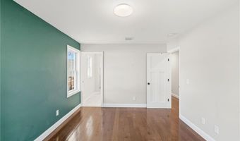 29 Calumet Ave, Johnston, RI 02919
