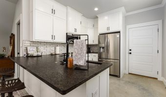 1202 Hilldale Cv, Alexander, AR 72002