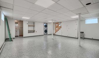 2210 LAKE Ave, Baltimore, MD 21213