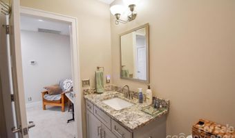 123 White Oak Road Ext, Arden, NC 28704