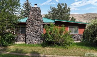 5480 Challis Creek Rd, Challis, ID 83226