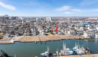 442 N Massachusetts Ave Ave, Atlantic City, NJ 08401