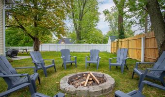 73733 Superior St, South Haven, MI 49090