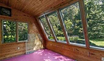 10 Liberty Rd, Exeter, RI 02822
