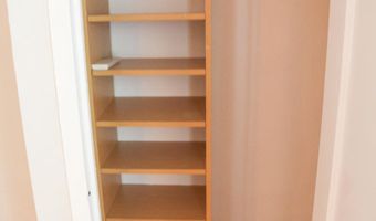 3327 MARTHA CUSTIS Dr 3327, Alexandria, VA 22302