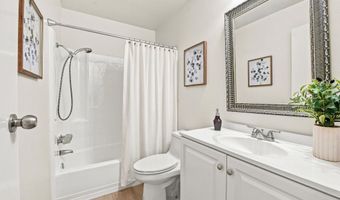 5570 Rock Tree Dr, Agoura Hills, CA 91301