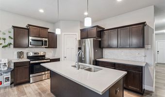 1324 Tuscany Dr SE, Altoona, IA 50009