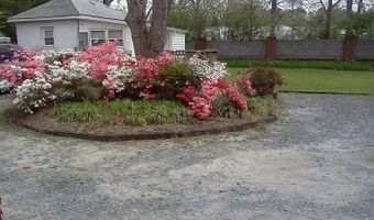 206 N Poplar St G, Aberdeen, NC 28315