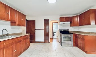 820 Brewster St 1, Bridgeport, CT 06605