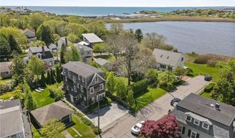 9 Casey Ct, Newport, RI 02840