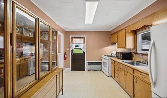 26 Liberty St, Andover, NJ 07801