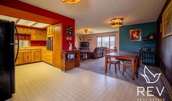 8 Mountain Dr, Cody, WY 82414