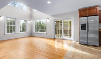 183 Skyline Rd, Bangor, ME 04401