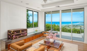 360 Puuikena Dr, Honolulu, HI 96821